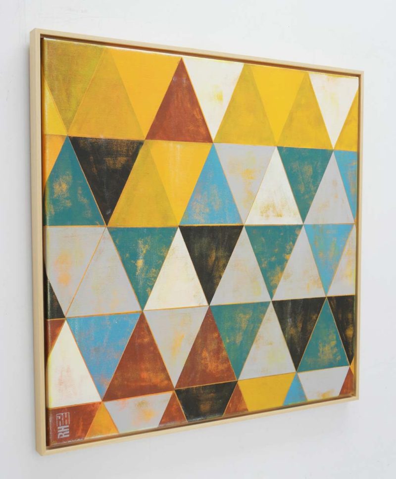 Traffic Triangle Gold - Image 3