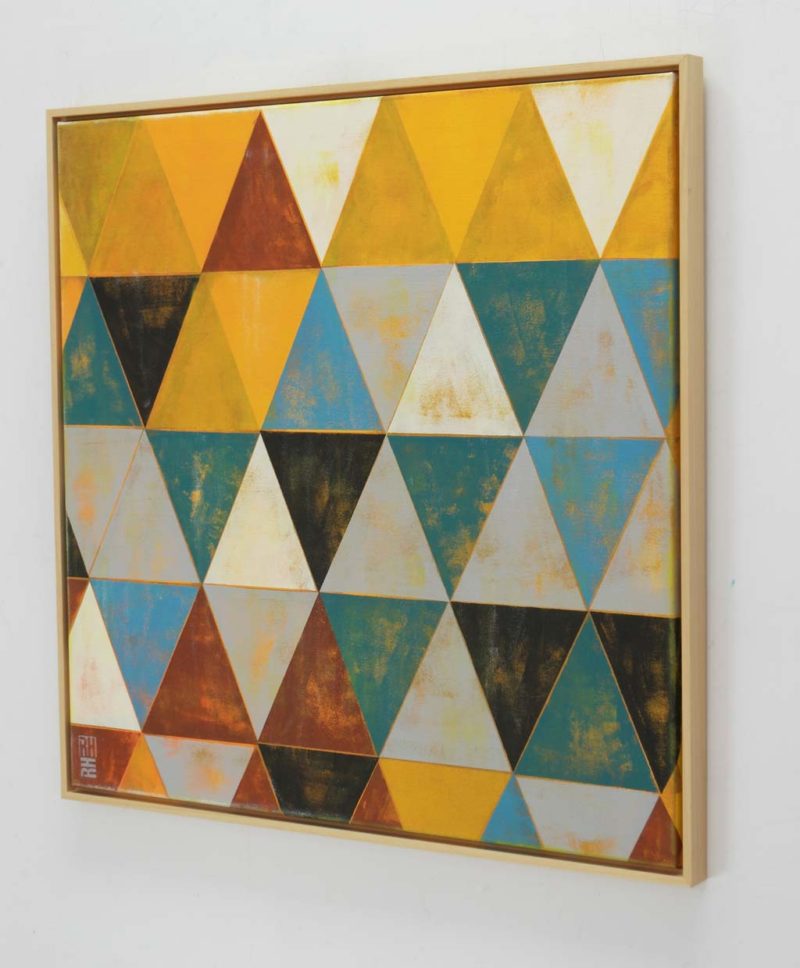 Traffic Triangle Gold - Image 4